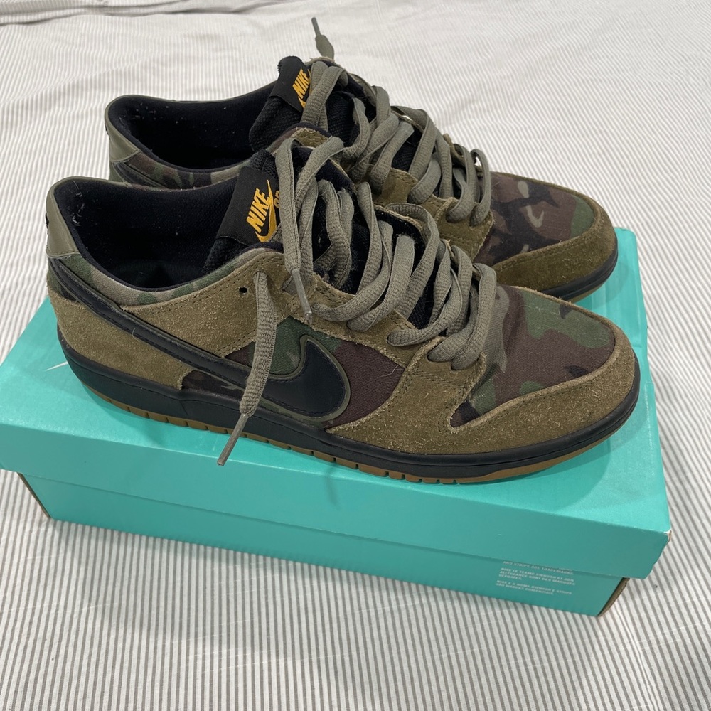 Size 9 - Nike Sb Zoom Dunk Low Pro Camo 2017